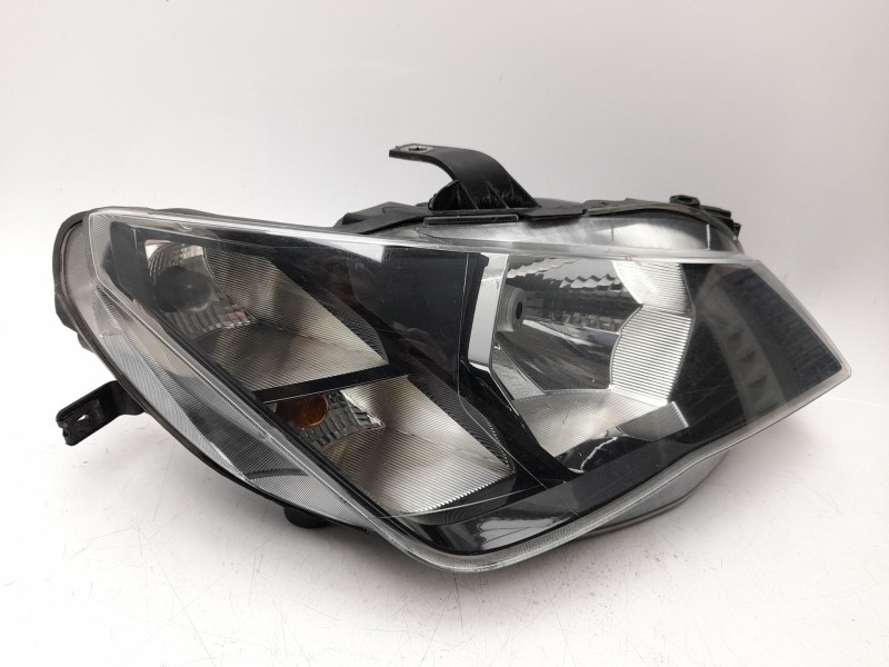 Recambio de faro derecho para seat ibiza iv (6j5, 6p1) 1.4 tdi referencia OEM IAM  6J1941022K 