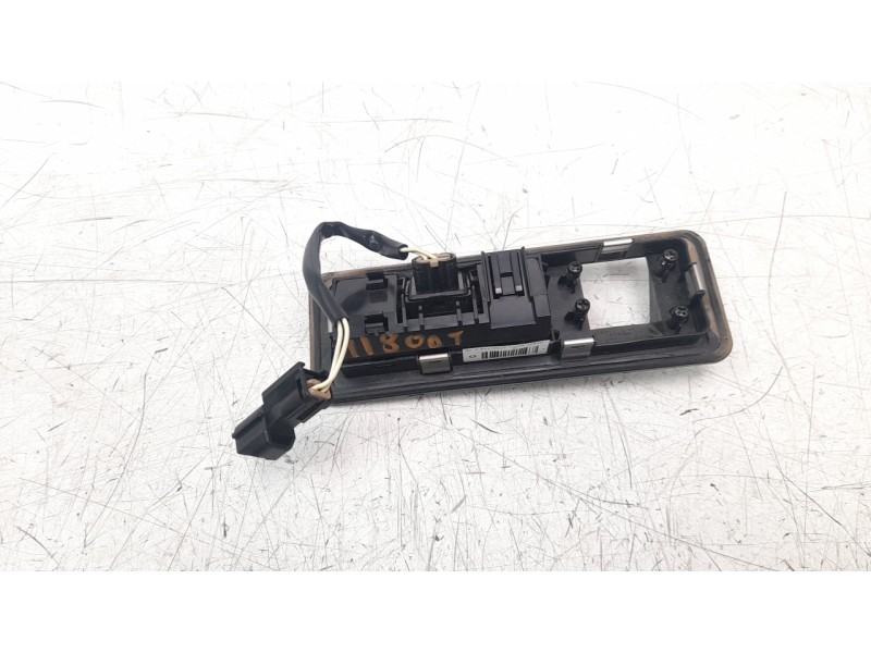 Recambio de maneta exterior maletero / porton para ssangyong rexton limited 4x4 referencia OEM IAM 8523036001  
