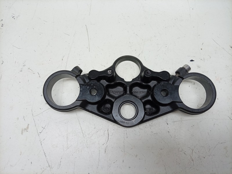 Recambio de tija para triumph street triple 765 rs street triple 765 rs referencia OEM IAM  T2041726 