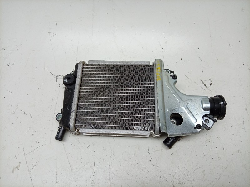 Recambio de radiador agua para honda pcx 125 referencia OEM IAM  19100K2SN00 