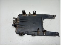 Recambio de moldura para honda pcx 125 referencia OEM IAM  64530K1ZJ102  2