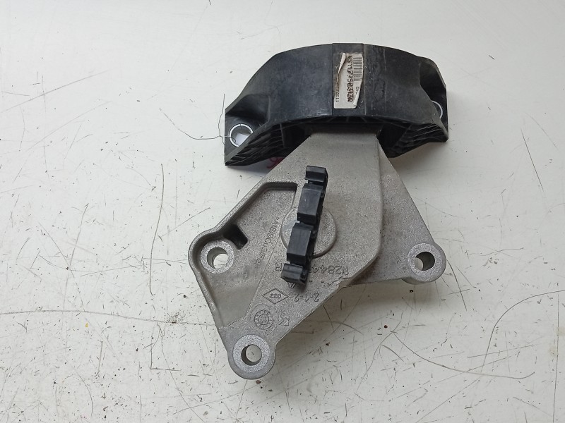 Recambio de soporte motor derecho para renault clio iv (bh_) 0.9 tce 90 referencia OEM IAM  112844547R 