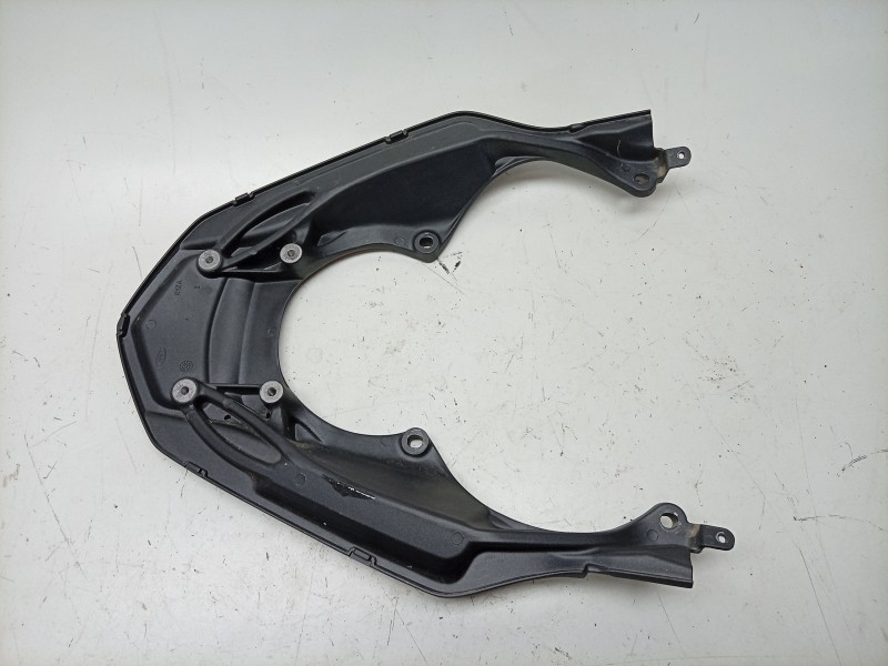 Recambio de portaequipajes para honda pcx 125 referencia OEM IAM  84151K1ZJ10ZE 