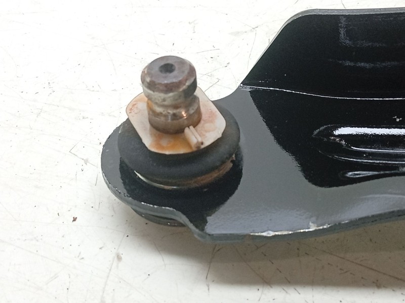 Recambio de brazo suspension inferior delantero izquierdo para renault clio iv (bh_) 0.9 tce 90 referencia OEM IAM  545052354R 