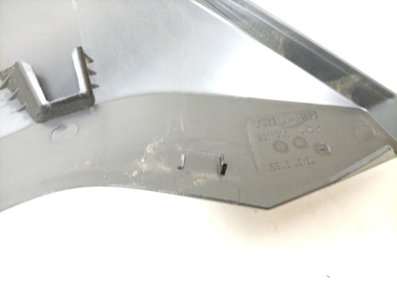 Recambio de moldura para triumph street triple 765 rs street triple 765 rs referencia OEM IAM  2311205 