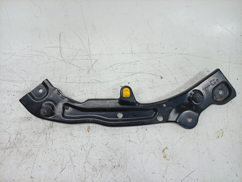 Recambio de soporte faro izquierdo para skoda fabia iv (pj3) 1.0 mpi referencia OEM IAM  6VA805931B 