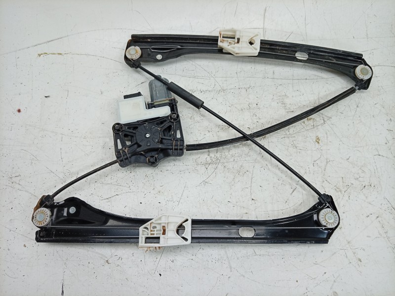 Recambio de elevalunas delantero derecho para skoda fabia iv (pj3) 1.0 mpi referencia OEM IAM 0130822064 6VA837462 