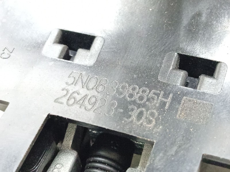 Recambio de maneta exterior delantera derecha para skoda fabia iv (pj3) 1.0 mpi referencia OEM IAM  5G0837206N VG4008001