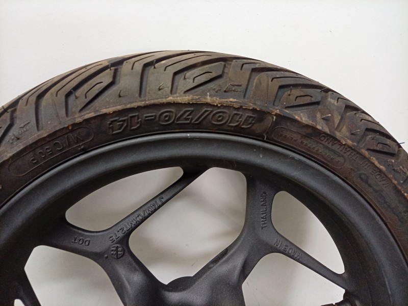 Recambio de llanta delantera para honda pcx 125 referencia OEM IAM  44650K1YJ50ZA 