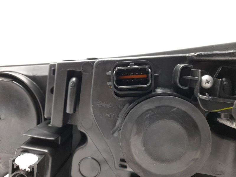 Recambio de faro derecho para citroën c4 lim. referencia OEM IAM  6206S1 10107471001/11040502/5150022/CI4274903