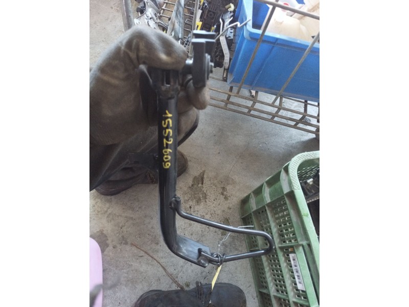 Recambio de cerradura asiento para honda pcx 125 referencia OEM IAM  77230K35V00 