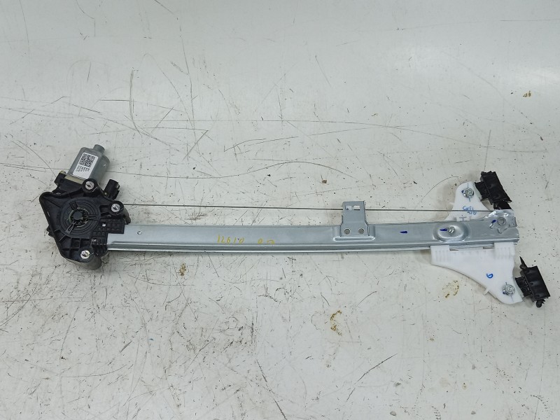 Recambio de elevalunas delantero derecho para hyundai i20 iii (bc3, bi3) 1.0 t-gdi hybrid 48v referencia OEM IAM  82404Q0010 