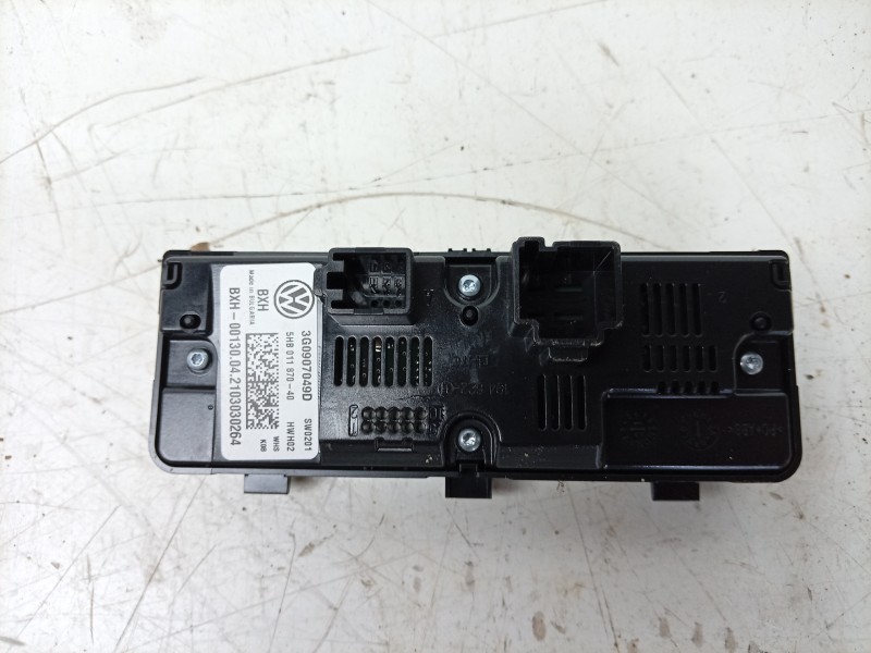 Recambio de mando climatizador para cupra formentor (km7, kmp) 1.5 tsi referencia OEM IAM  3G0907049D 