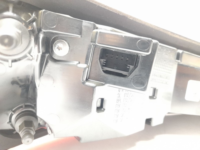 Recambio de piloto trasero derecho para audi q3 (8ub, 8ug) 1.4 tsi referencia OEM IAM  8U0945094N 