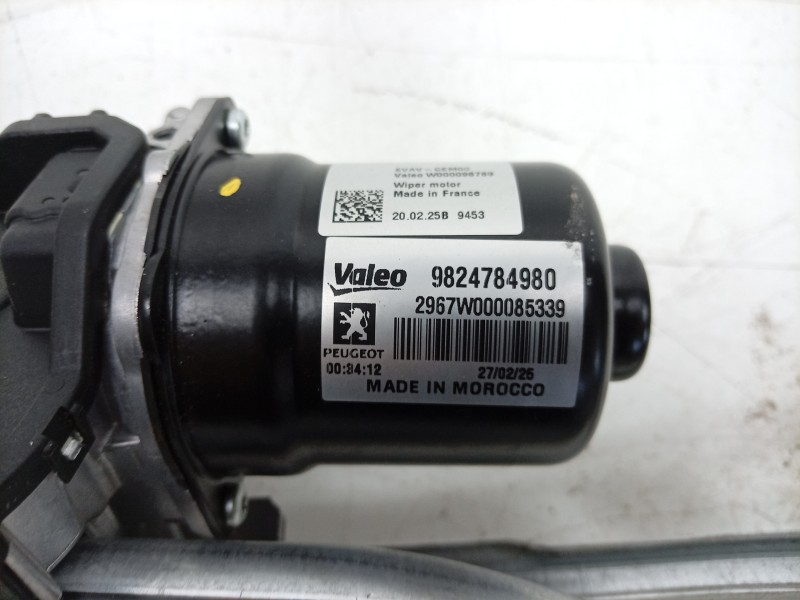 Recambio de motor limpia delantero para citroën c4 x 1.2 hybrid 136 136 ch gasolina/eléctrico (2024) referencia OEM IAM  9824784