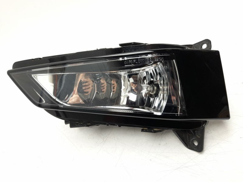 Recambio de faro antiniebla izquierdo para skoda fabia iv (pj3) 1.0 mpi referencia OEM IAM  6VA941699 10119781006/8180103