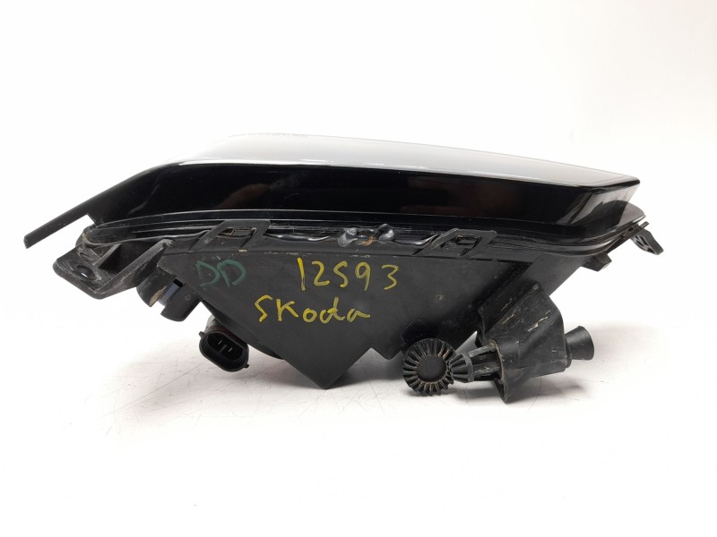 Recambio de faro antiniebla derecho para skoda fabia iv (pj3) 1.0 mpi referencia OEM IAM  6VA941700 10119781005/8180104