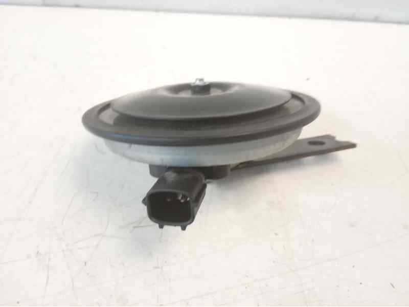 Recambio de claxon para ssangyong rexton 2.7 turbodiesel cat referencia OEM IAM 8651021002  