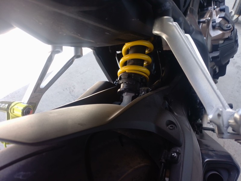 Recambio de amortiguador trasero para honda cb (501cc - ) cb 650 r (rh08, rh02) referencia OEM IAM   