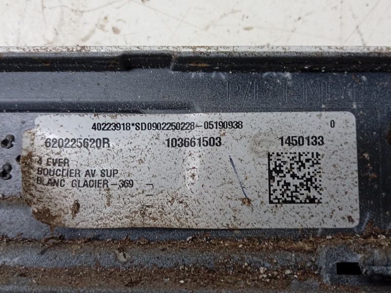 Recambio de rejilla delantera para renault 4 e-tech 120 referencia OEM IAM  620225620R 