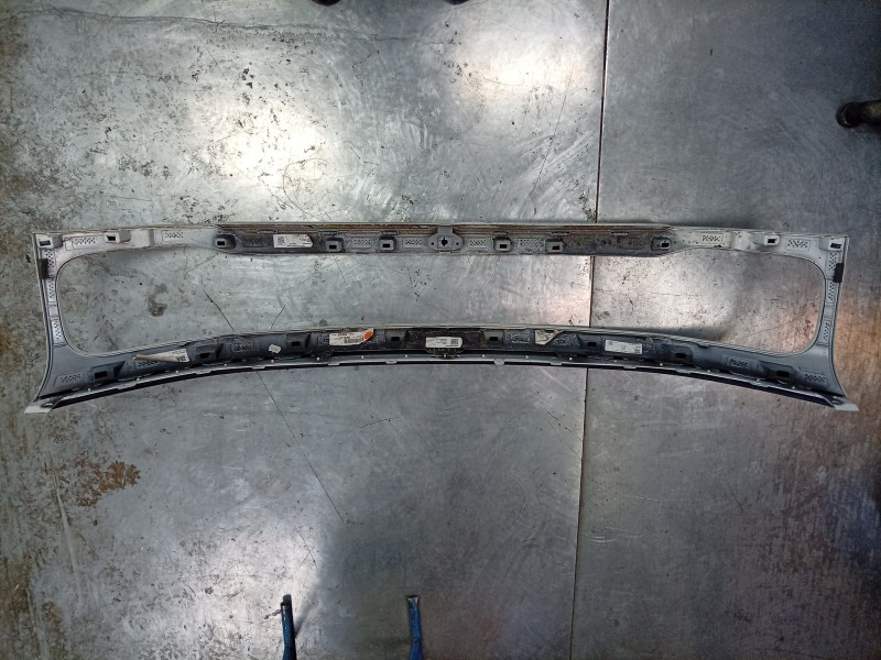 Recambio de rejilla delantera para renault 4 e-tech 120 referencia OEM IAM  620225620R 