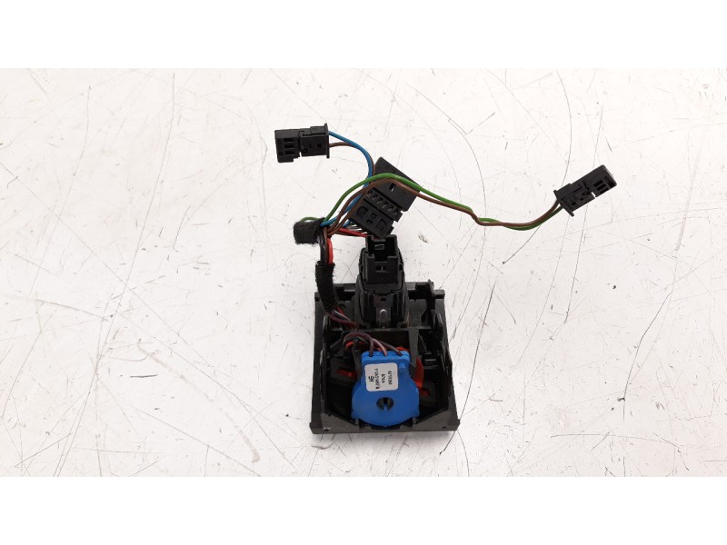 Recambio de warning para bmw serie 1 lim. (f20) 2.0 turbodiesel referencia OEM IAM 923178603  