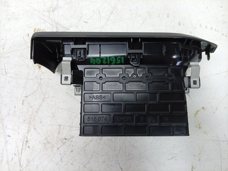 Recambio de rejilla aireadora para dacia sandero iii 1.0 tce 90 eco-g referencia OEM IAM  687613010R 
