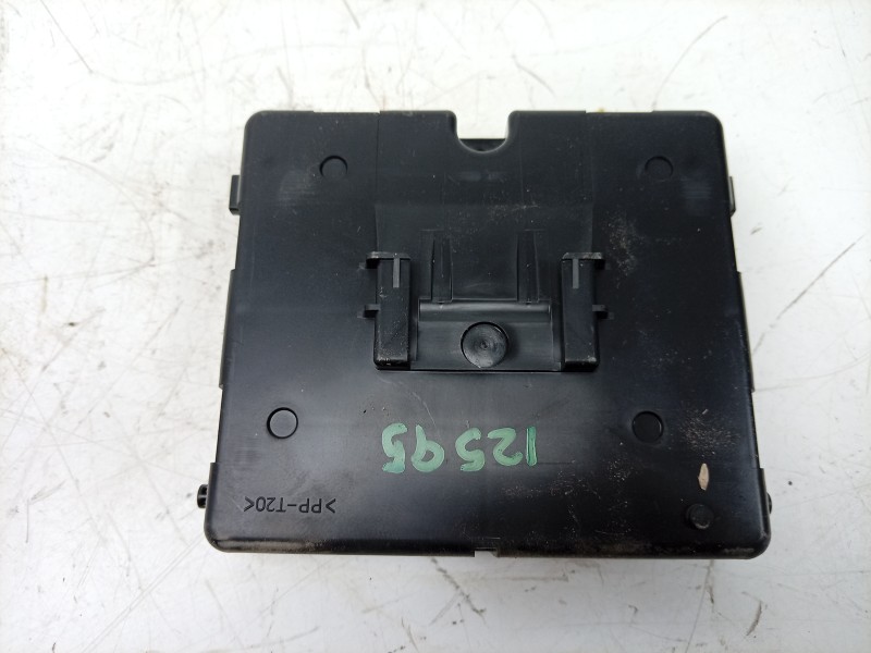 Recambio de modulo electronico para dacia sandero iii 1.0 tce 90 eco-g referencia OEM IAM 27760E911C 285255204R 