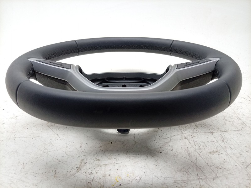 Recambio de volante para dacia sandero iii 1.0 tce 90 eco-g referencia OEM IAM  484007828R 