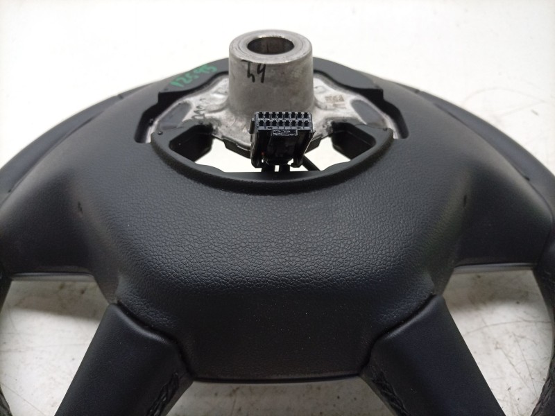 Recambio de volante para dacia sandero iii 1.0 tce 90 eco-g referencia OEM IAM  484007828R 