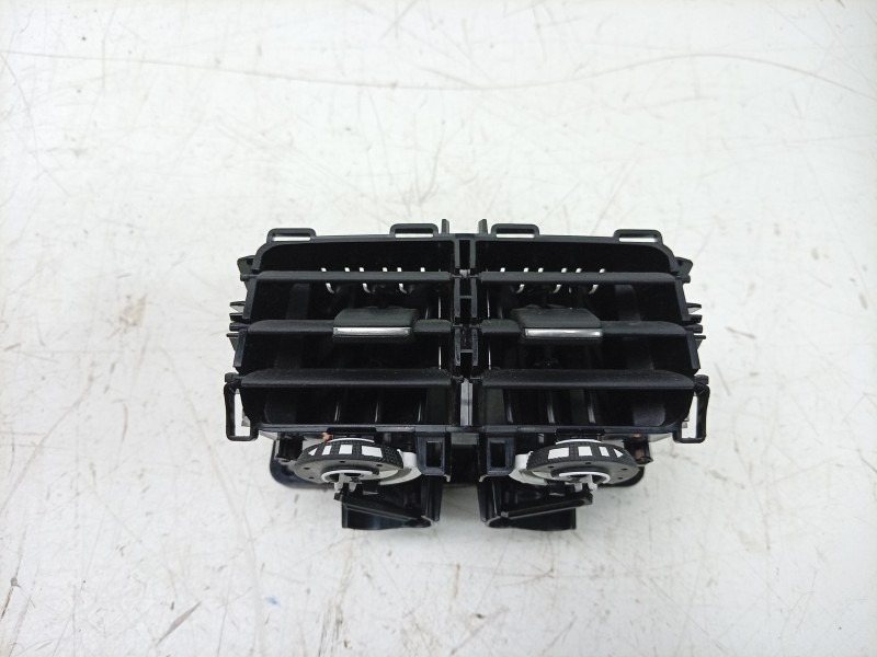 Recambio de rejilla aireadora para citroën c4 x 1.2 hybrid 136 136 ch gasolina/eléctrico (2024) referencia OEM IAM  9835358380 