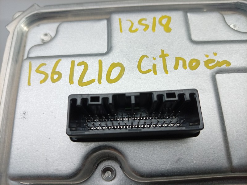 Recambio de centralita faros xenon para citroën c4 x 1.2 hybrid 136 136 ch gasolina/eléctrico (2024) referencia OEM IAM 88030017