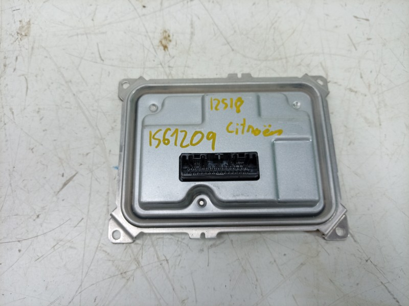 Recambio de centralita faros xenon para citroën c4 x 1.2 hybrid 136 136 ch gasolina/eléctrico (2024) referencia OEM IAM 1ST22130