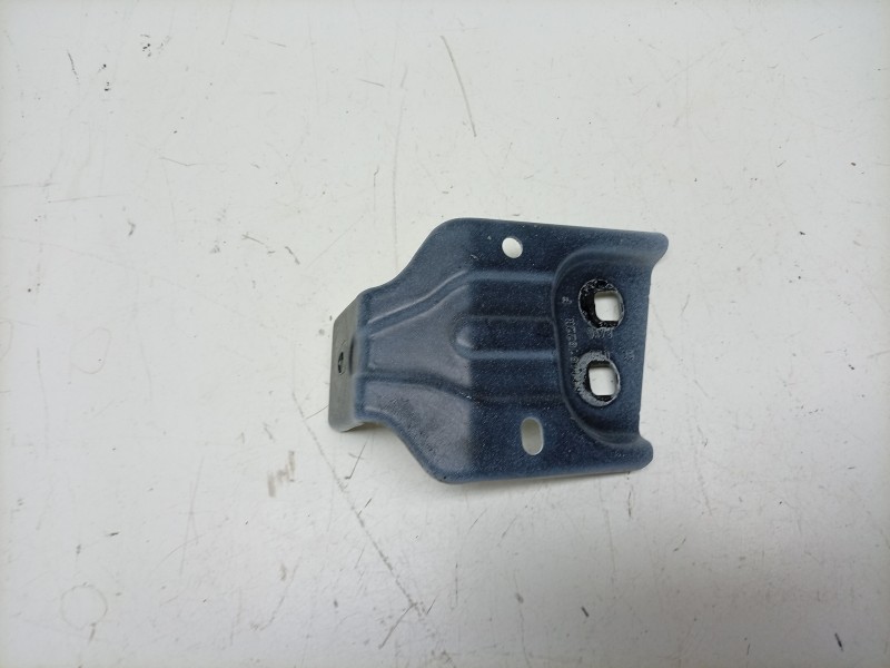 Recambio de soporte bateria para renault 4 e-tech 120 referencia OEM IAM  631461622R 