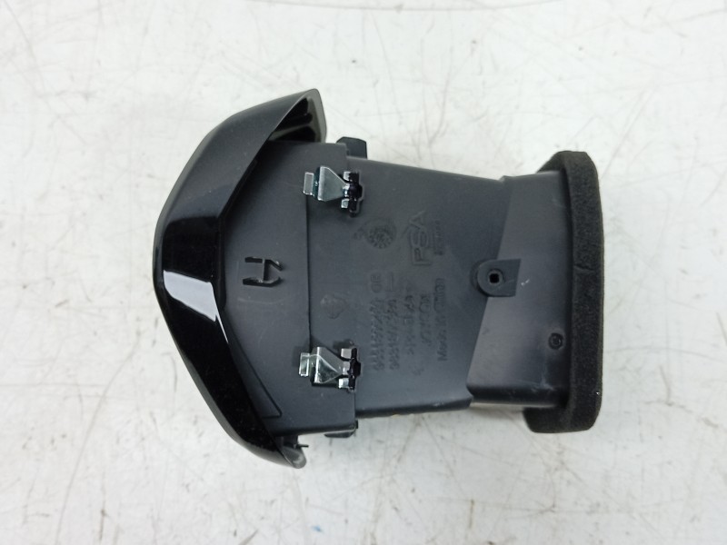 Recambio de rejilla aireadora para citroën c4 x 1.2 hybrid 136 136 ch gasolina/eléctrico (2024) referencia OEM IAM  9831805480 