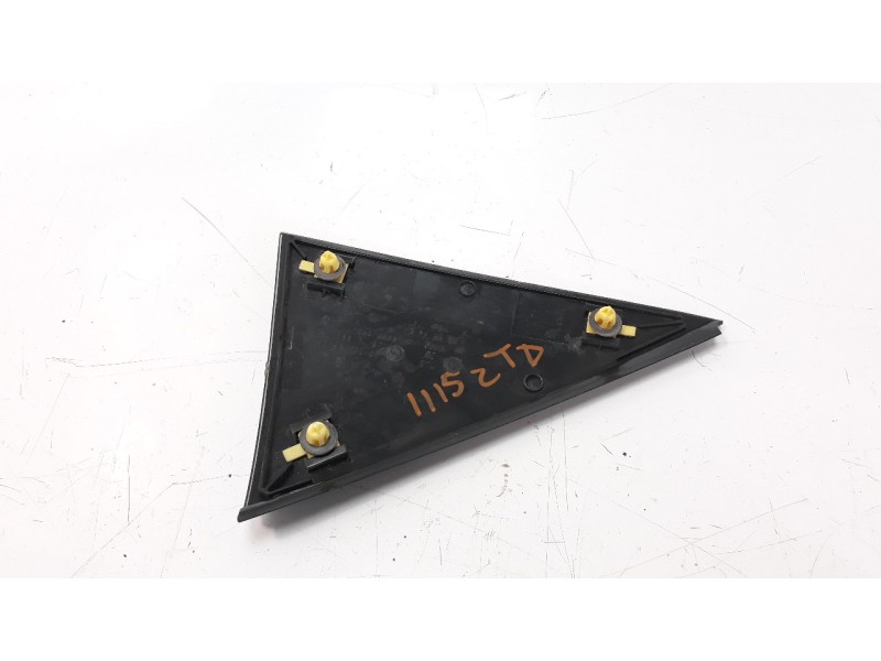 Recambio de moldura para mercedes-benz clase a (w169) 1.5 cat referencia OEM IAM A1696903487 A1696903487 