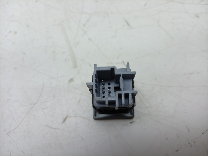 Recambio de interruptor para dacia sandero iii 1.0 tce 90 eco-g referencia OEM IAM  251434220R 