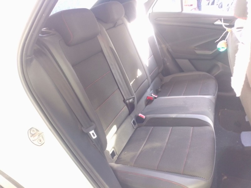 Recambio de juego asientos completo para volkswagen t-roc (a11, d11) 1.5 tsi referencia OEM IAM   