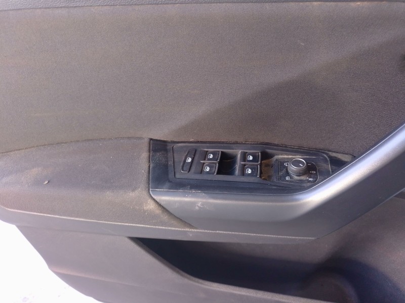 Recambio de mando elevalunas delantero izquierdo para volkswagen t-roc (a11, d11) 1.5 tsi referencia OEM IAM   