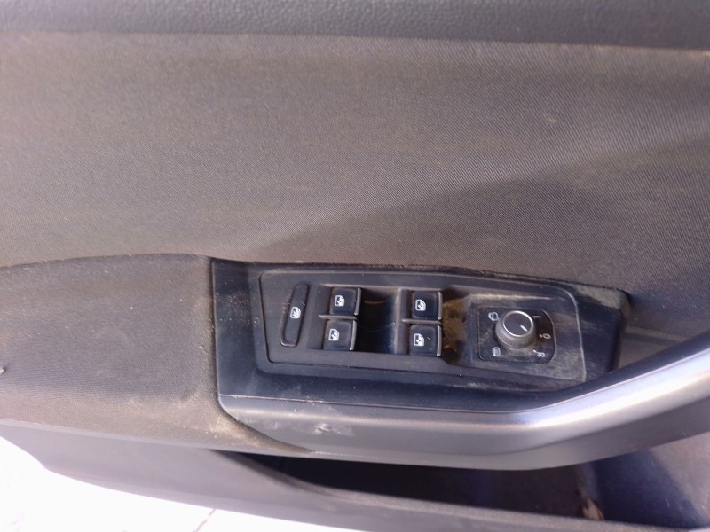 Recambio de mando elevalunas delantero izquierdo para volkswagen t-roc (a11, d11) 1.5 tsi referencia OEM IAM   