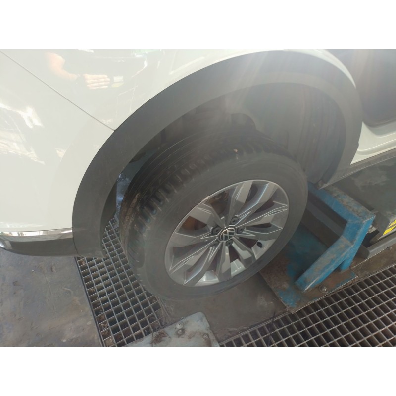 Recambio de amortiguador trasero derecho para volkswagen t-roc (a11, d11) 1.5 tsi referencia OEM IAM   