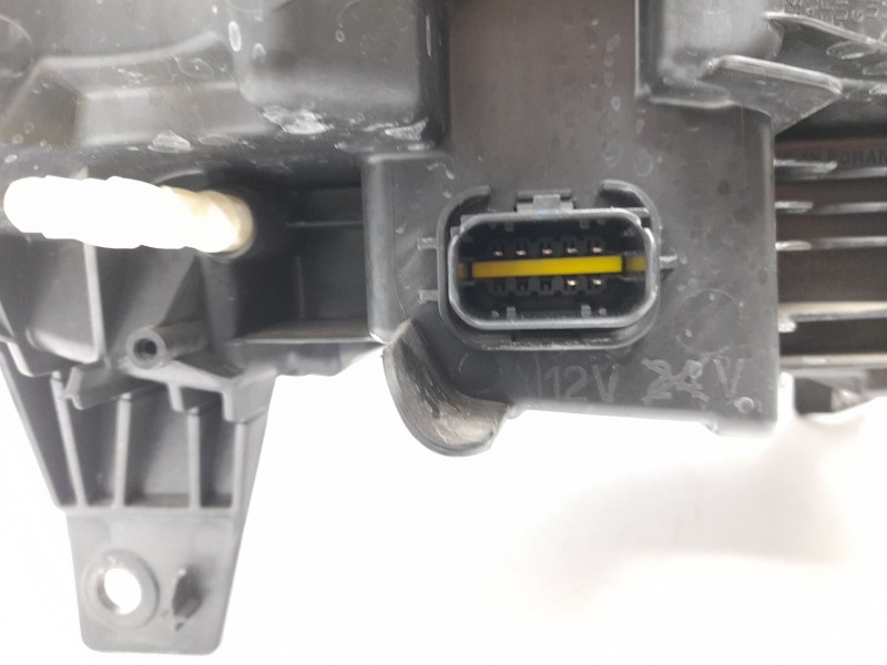 Recambio de faro izquierdo para dacia bigster referencia OEM IAM  260603515R 