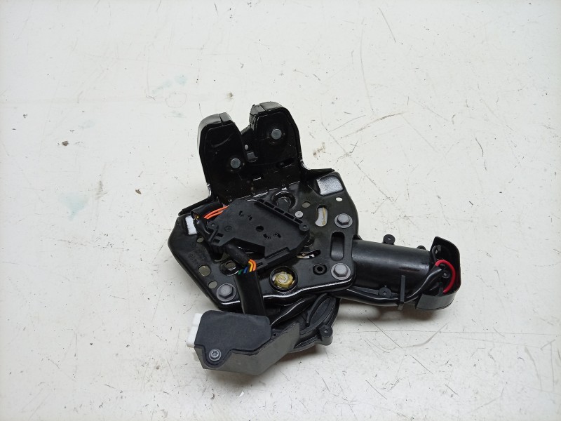 Recambio de cerradura maletero / porton para renault 4 e-tech 120 referencia OEM IAM  905038143R 