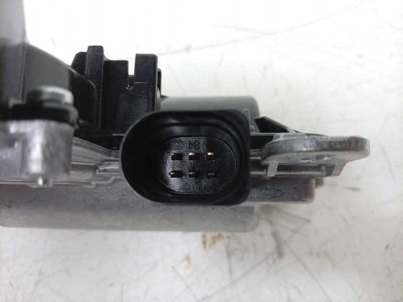 Recambio de motor cierre centralizado porton para cupra leon sportstourer (kl8, ku8, kud) 1.5 tsi referencia OEM IAM  3V5827887C