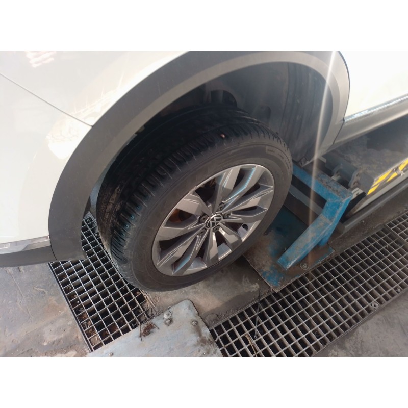 Recambio de paso rueda trasero derecho para volkswagen t-roc (a11, d11) 1.5 tsi referencia OEM IAM   