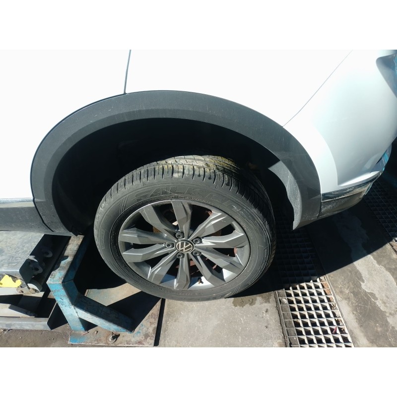 Recambio de paso rueda trasero izquierdo para volkswagen t-roc (a11, d11) 1.5 tsi referencia OEM IAM   