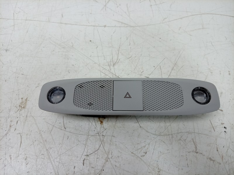 Recambio de luz interior para tesla model 3 ev referencia OEM IAM  109257300M 