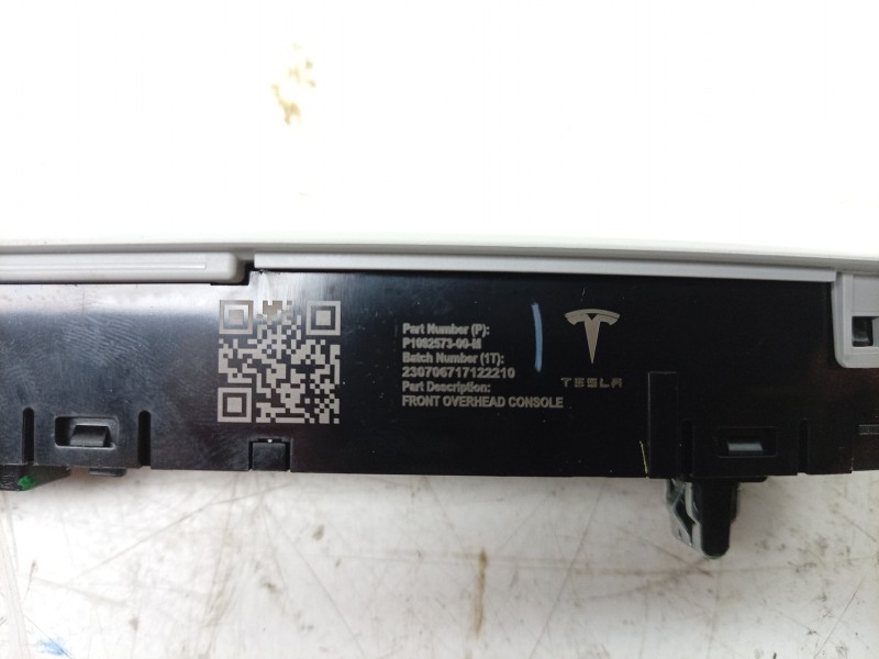 Recambio de luz interior para tesla model 3 ev referencia OEM IAM  109257300M 