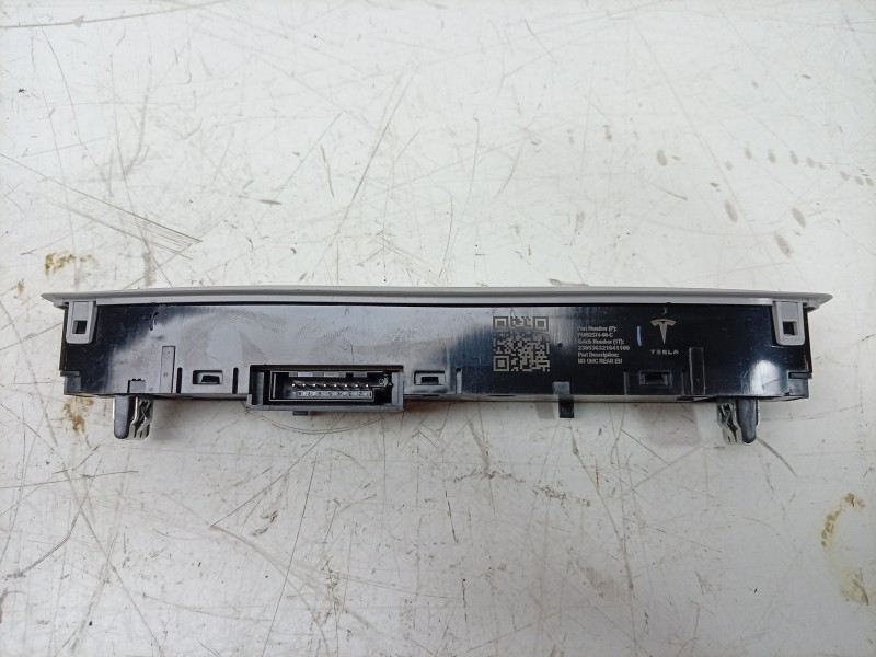 Recambio de luz interior para tesla model 3 ev referencia OEM IAM  109257400C 