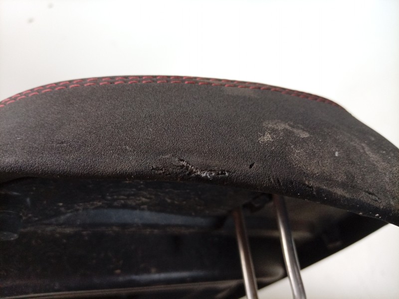 Recambio de asiento para yamaha x-max 125 referencia OEM IAM  B9YF47300000 